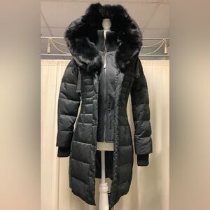 Black Women's Long Puffer Coat with Faux Fur Hood